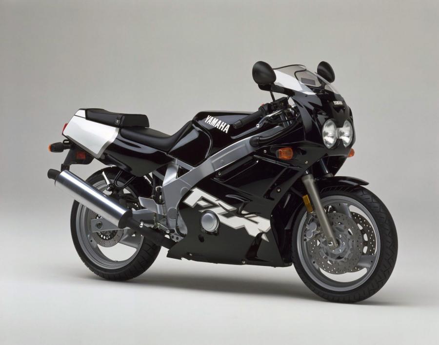Yamaha FZR600